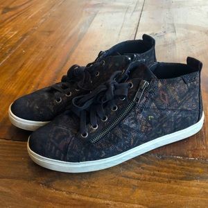 Women’s Rockport Cobb Hill Willa Sneakers Size 8